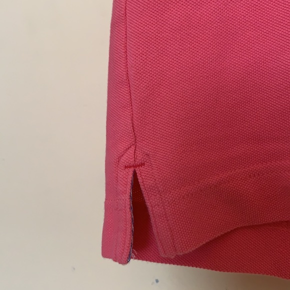 Tommy Hilfiger Tee-Shirt - Picture 9 of 10